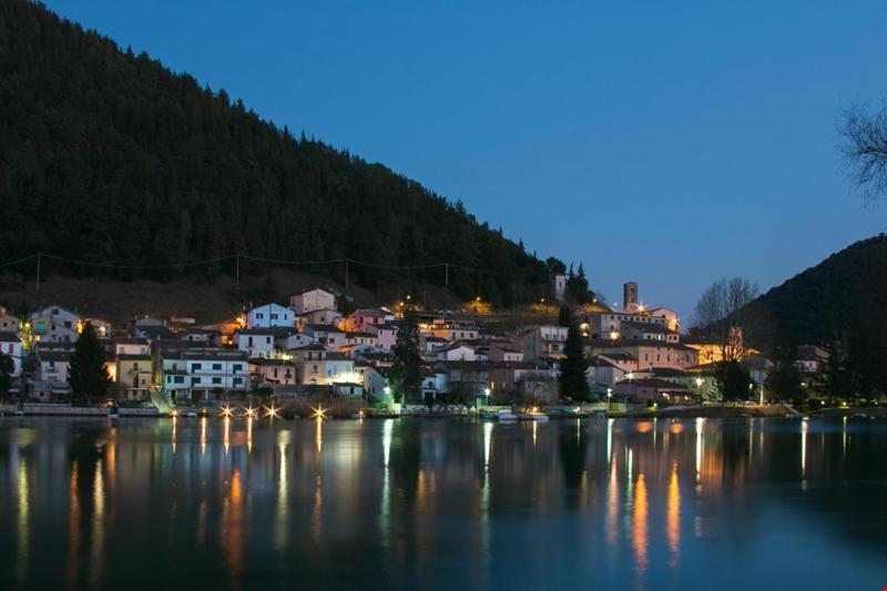 Villa Casaletto Santo Spirito Labro Esterno foto